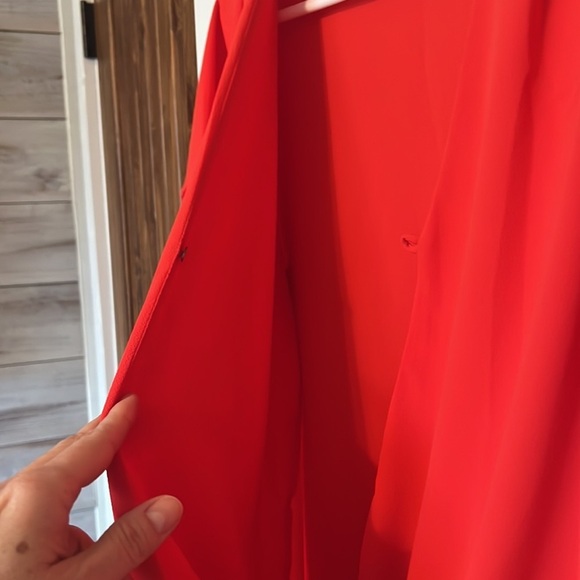 Vici orange red flutter sleeve faux wrap button blouse size S. EUC - Picture 5 of 9